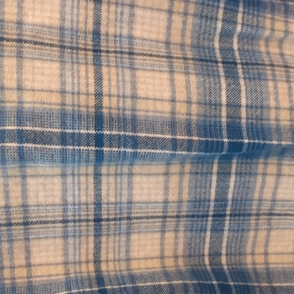 Company One Woman Button Up Shirt with Built In Under Shirt - Picture 4 of 4